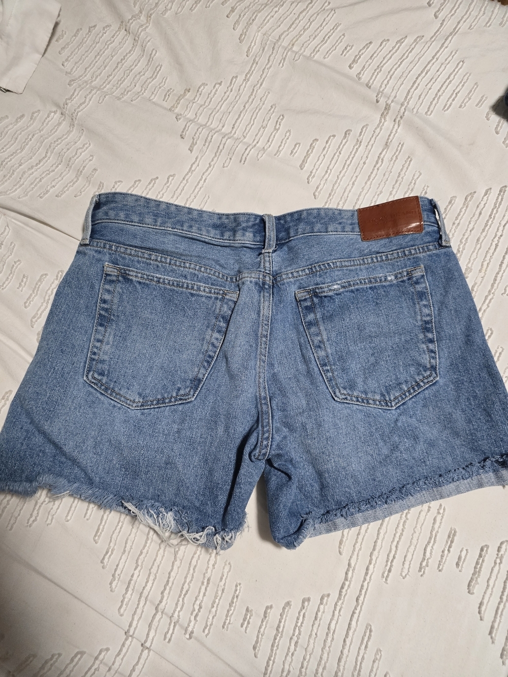 Lucky Brand Women's Denim Shorts Size 10/30 Raw Hem Distressed Mid Rise